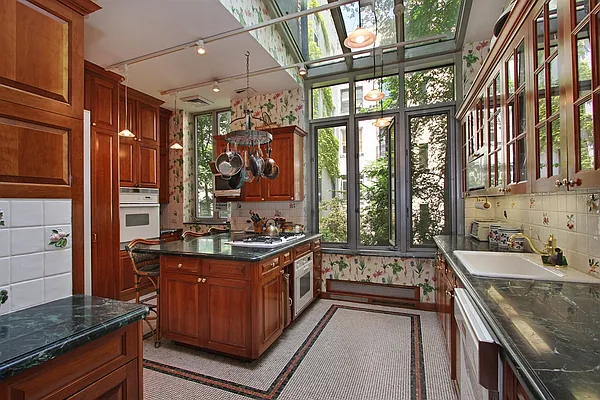 Rented by Corcoran | media 16