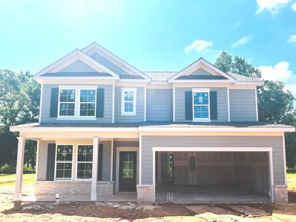 384 Crimson Feather Dr, Jefferson, GA 30549