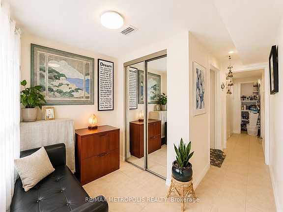5th image of 24 Enclave Mews