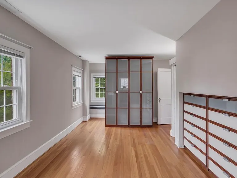 1706 N Glebe Rd — Photo 24