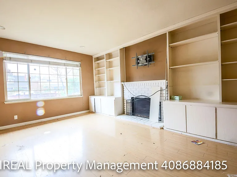 1751 Curtner Ave — Photo 5