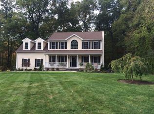 101 Mariondale Dr, Southington, CT 06489