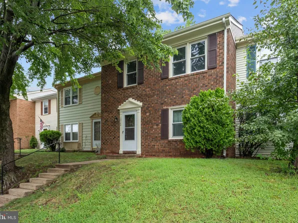 13782 Newport Dr, Chantilly, VA 20151