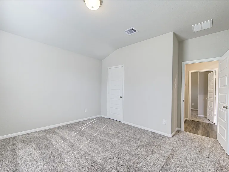 21514 Pachino Ln — Photo 8