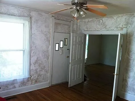 920 W Kirkwood Ave — Photo 5