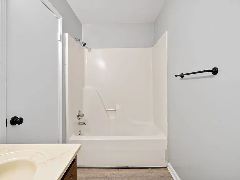Darlene Dr - 140 — Photo 18