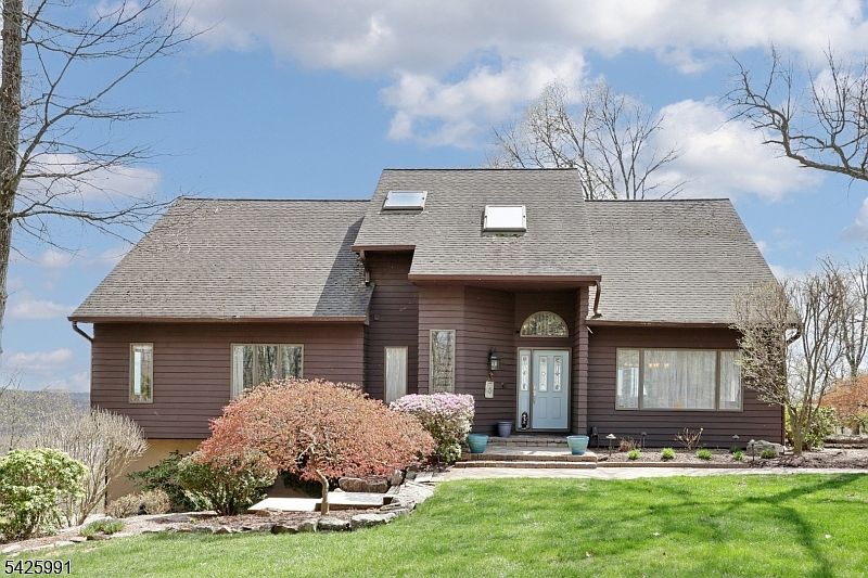 1st image of 6 Copperas Ridge Rd