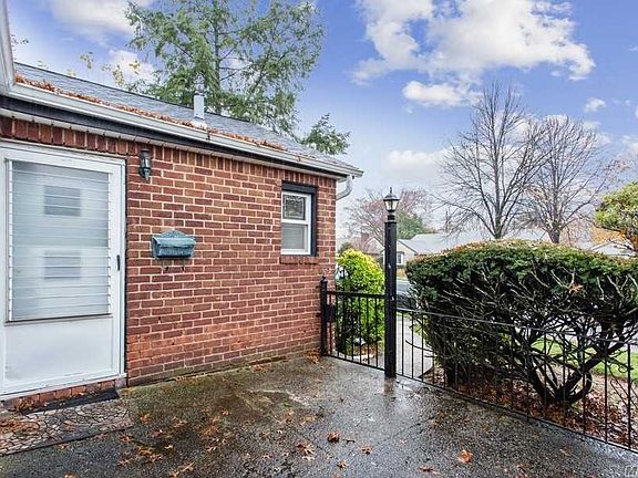 3rd image of 687 Lorentz St