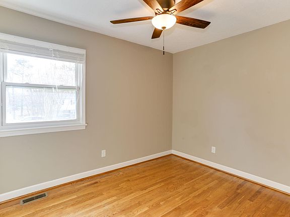5th image of 156 Linbrook Dr