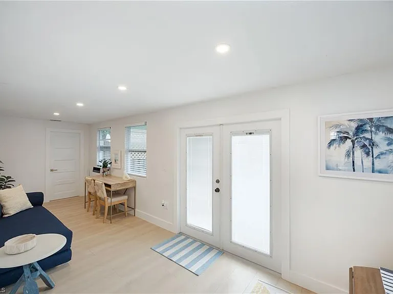 4525 Fluvia Ave — Photo 5