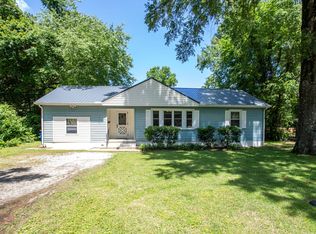 1004 Evins St, Manchester, TN 37355