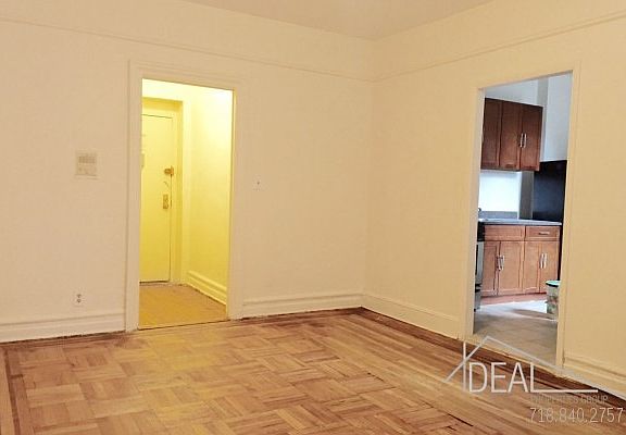 3rd image of 426 Brooklyn Ave