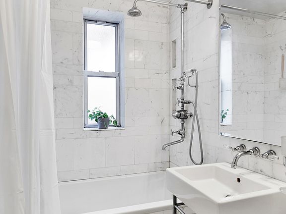 5th image of 45 5th Ave APT 5C