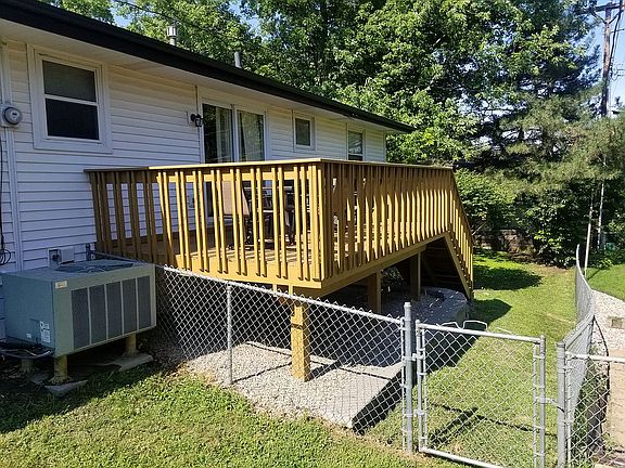 4th image of 4930 Claire Ave