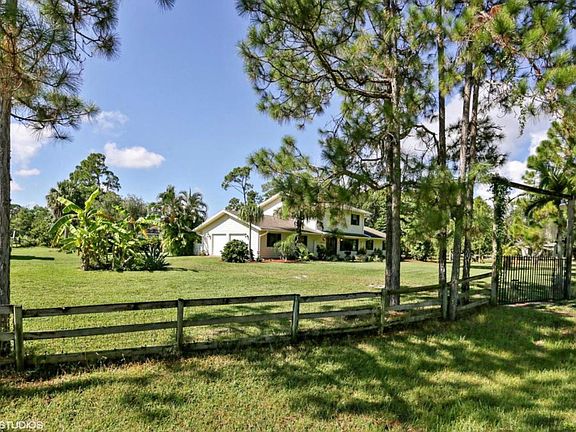 3rd image of 16244 E Hialeah Dr