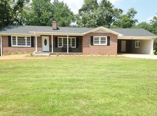 631 Memorial Drive Ext, Greer, SC 29651