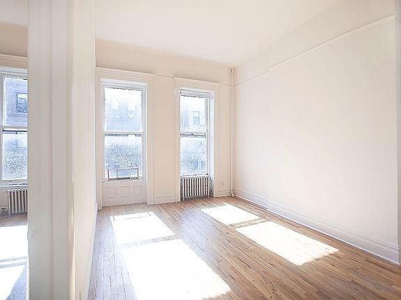 2nd image of 45 W 69th St APT 7