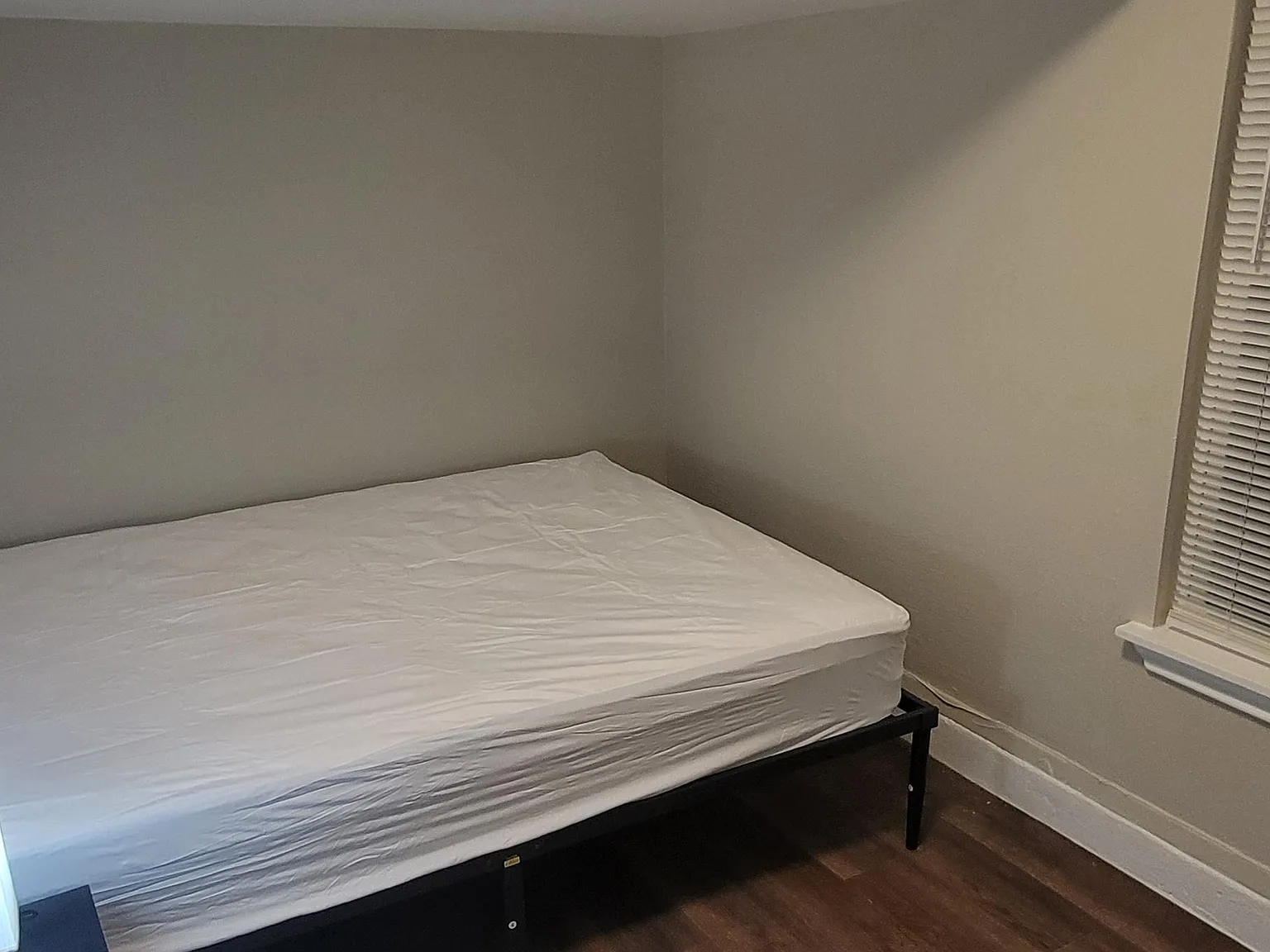 4 bed, 3.0 bath, 1500 sqft, $797 — Photo 4