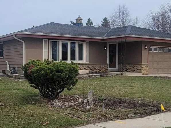 8520 South Shepard AVENUE, Oak Creek, WI 53154
