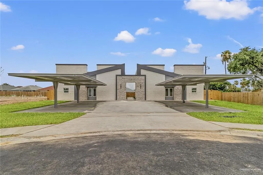 3 bed, 2.0 bath, 1116 sqft, $1,375 — Photo 1