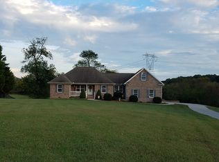 5332 Spencer Lake Dr, Archdale, NC 27263