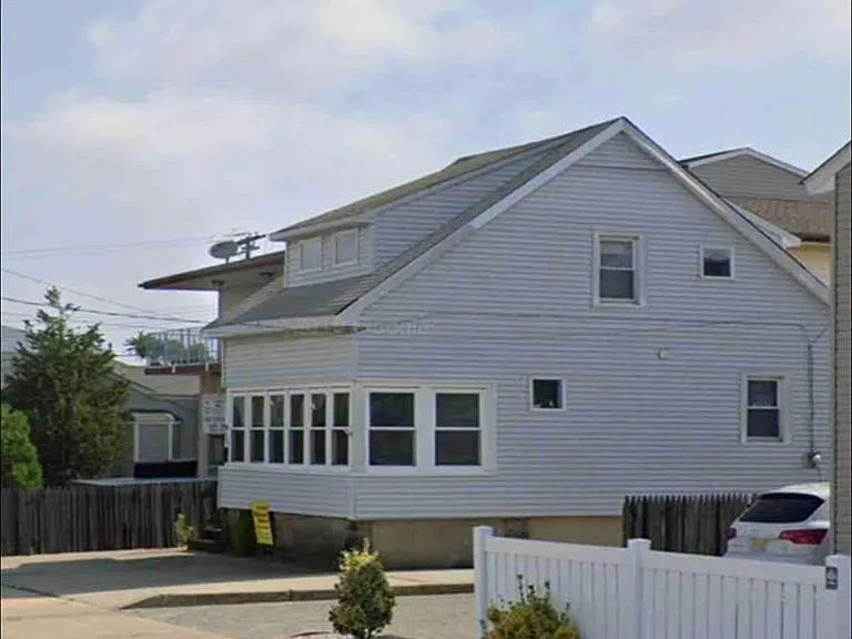 1704 Boulevard — Photo 16