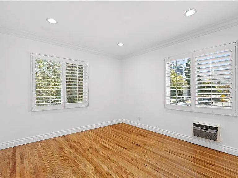 14625 Moorpark St #2 — Photo 10