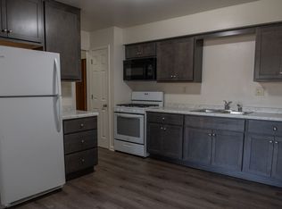 5860 S 116th St #16, Hales Corners, WI 53130