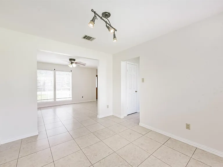 7063 River Garden Dr — Photo 9