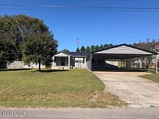2nd image of 952 Crosby Ln