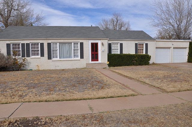 1st image of 1204 W Kansas Ave