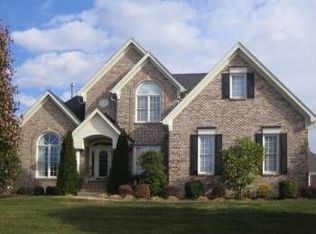 11203 Sewell Dr, Louisville, KY 40291