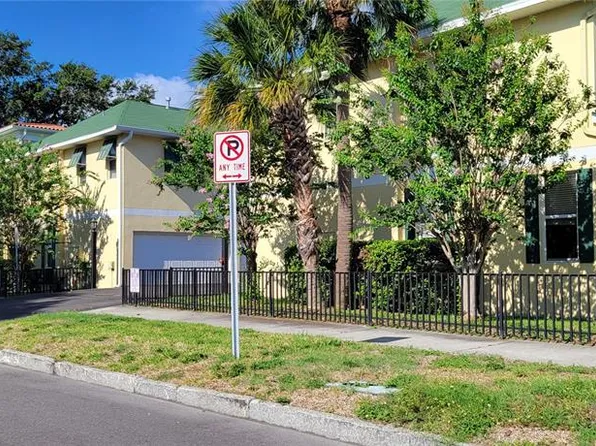 1112 Islamorada Ln, Tampa, FL 33606