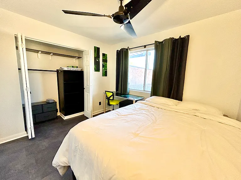 W Shaw Butte Dr — Photo 18