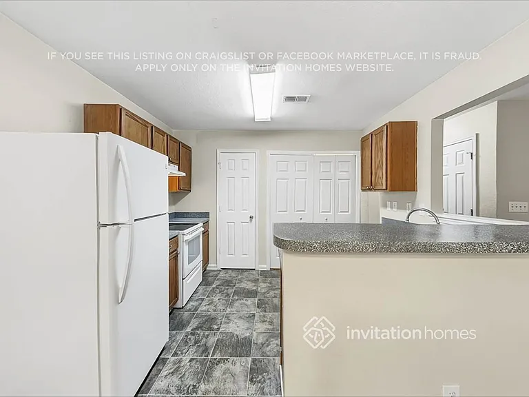 4410 Ravenwood Dr — Photo 8