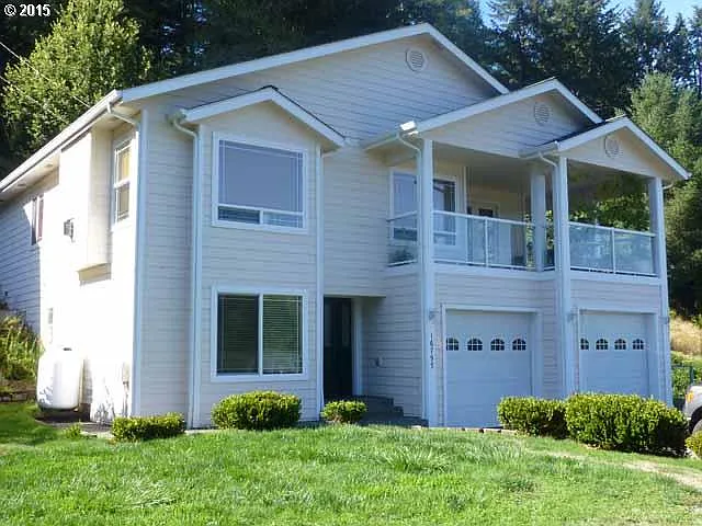 16755 Thompson Rd photo 1