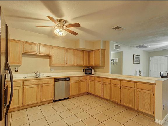 4th image of 8214 W Indianola Ave