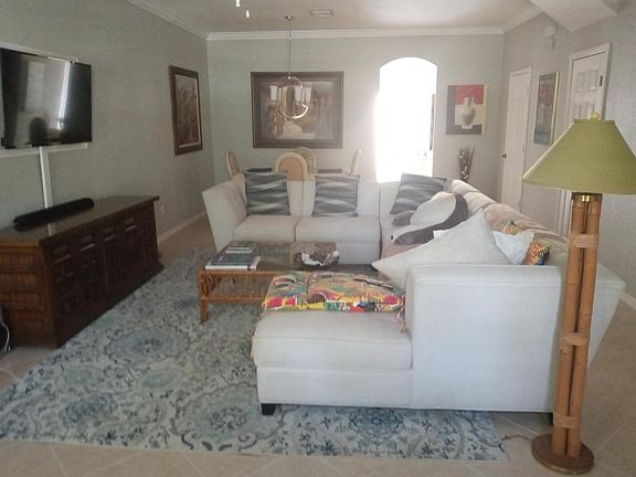 4th image of 319 E Bay Cedar Cir