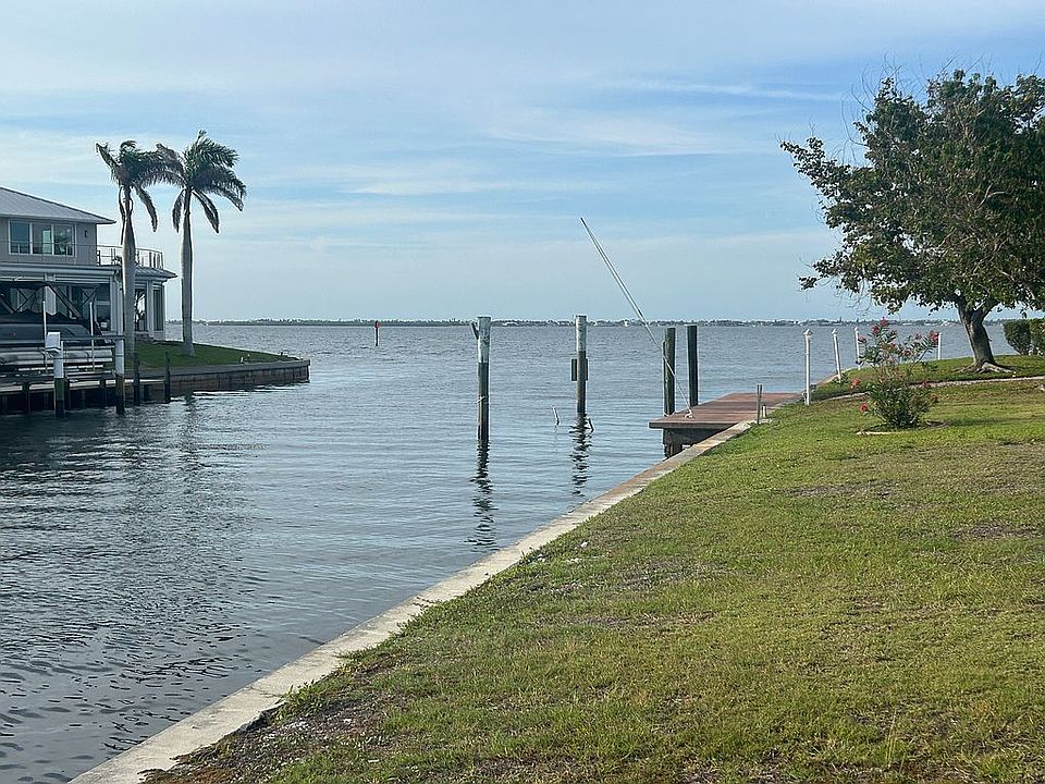 100 Ft  Seawall