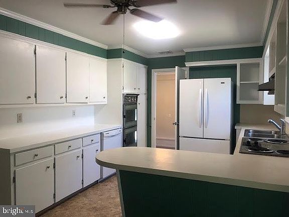 5th image of 29776 Kingswood Dr