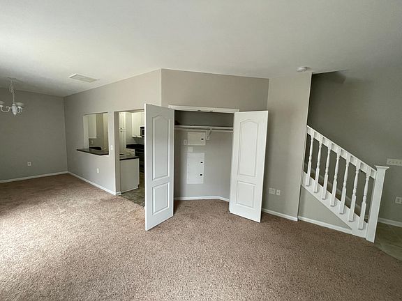 3rd image of 4556 Duffy Dr