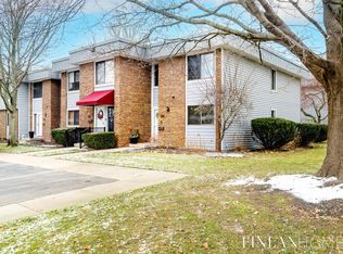 2458 W Collier Ave SE, Kentwood, MI 49546