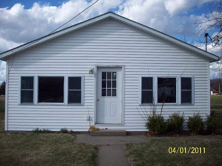 1st image of 551 W Chestnut St