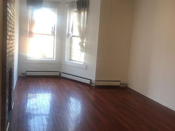 2nd image of 303 Throop Ave APT 2R