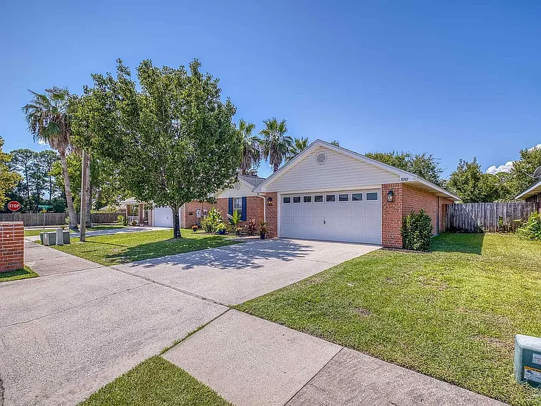 3747 Boardwalk Ct — Photo 6