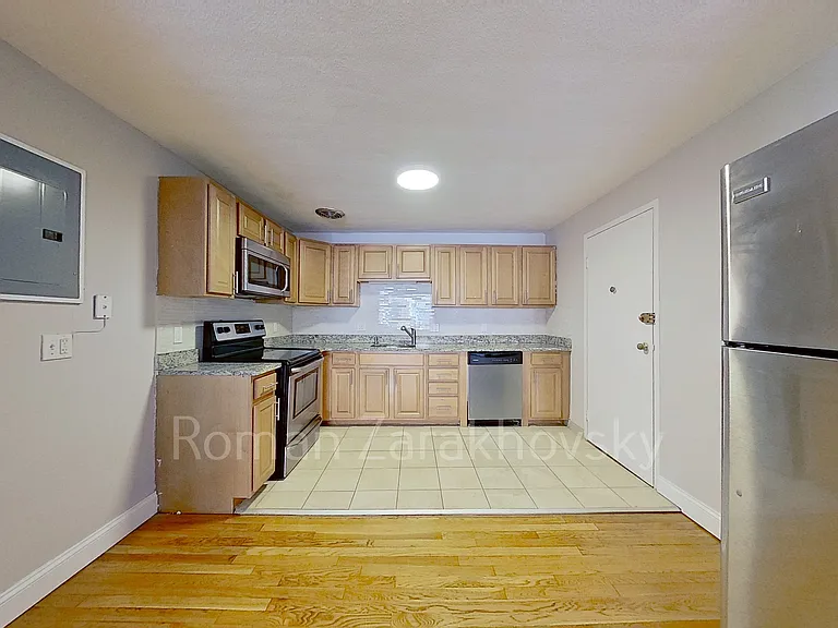 236 Babcock St #2 — Photo 3