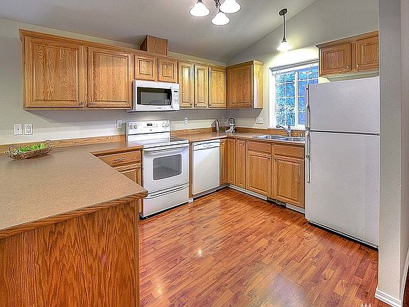 3rd image of 3430 College St SE