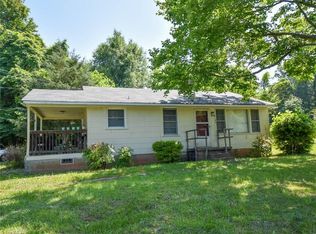 5137 N Cherry St, Winston Salem, NC 27105