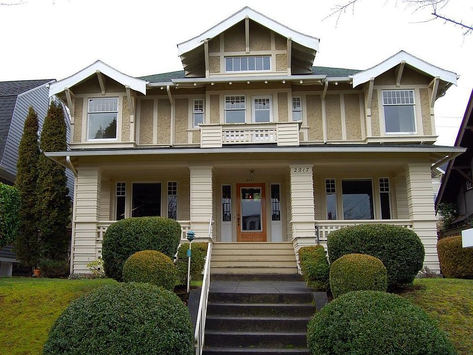 2nd image of 2817 10th Ave E