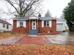 513 Salisbury Rd, Statesville, NC 28677